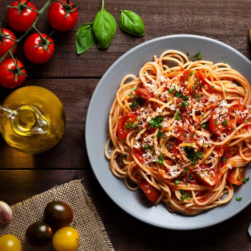 Spaghetti with Sauce for Tomato Garlic Sauce