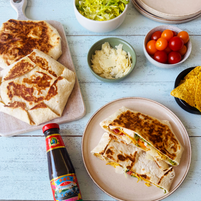 Krokante kipwraps met oestersaus